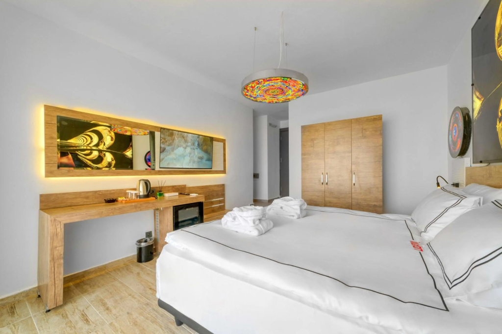 Illusion Beach Club Hotel +16 Only Adult — 3