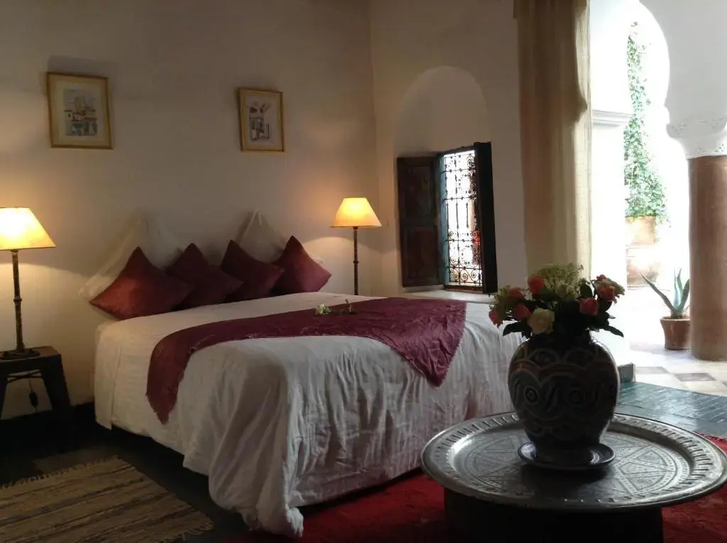 Riad El Faris - Général