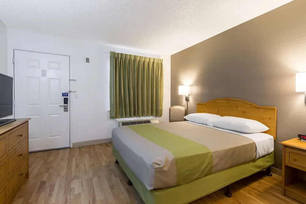 Standard Suite
