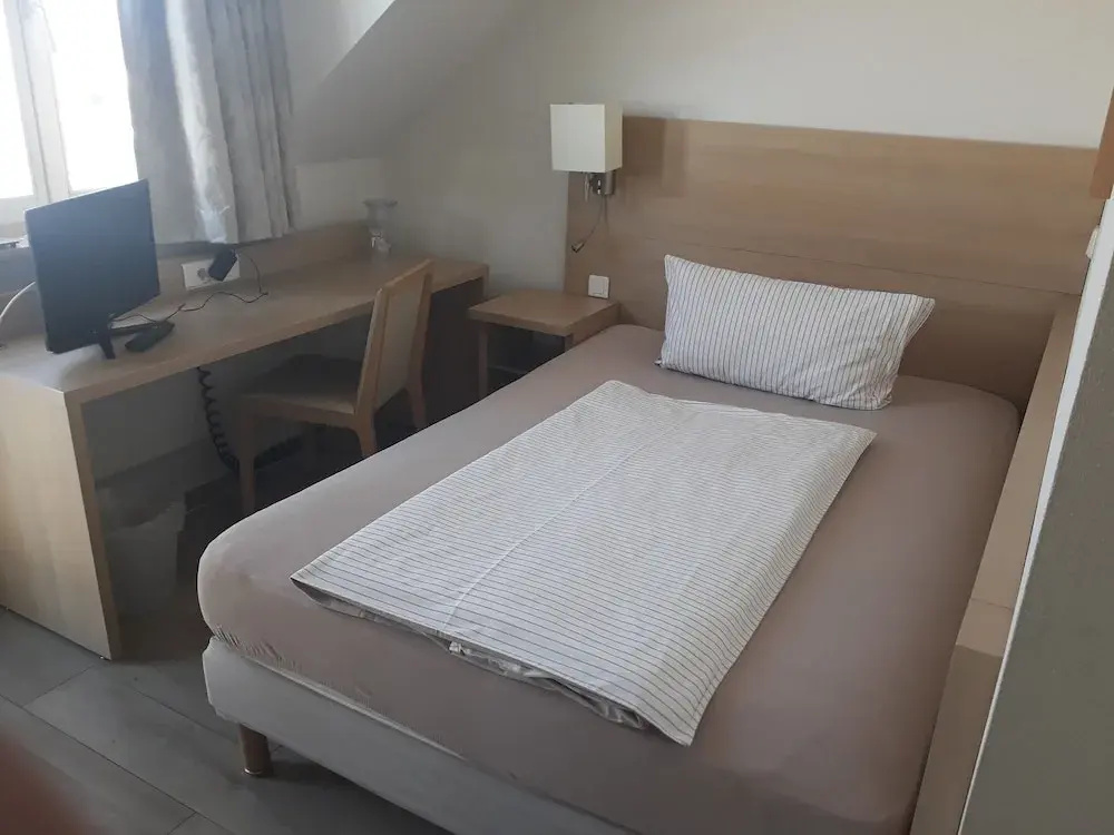 Standard Single room with balcony
