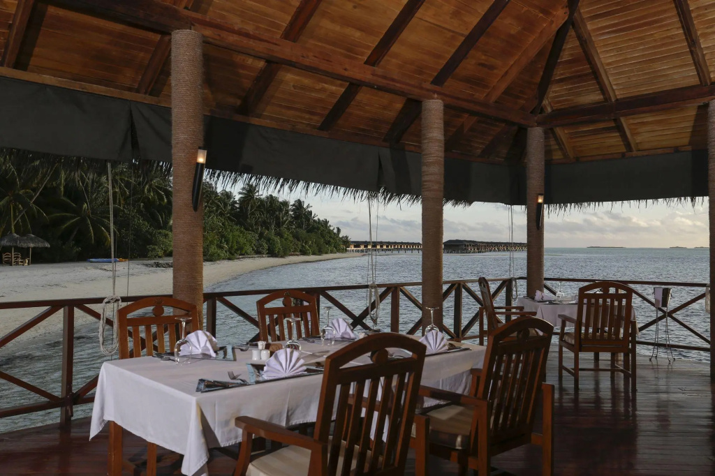 Курортный отель Medhufushi Island Resort — фото