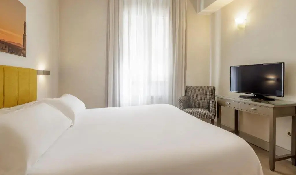 Economy Double room (full double bed)