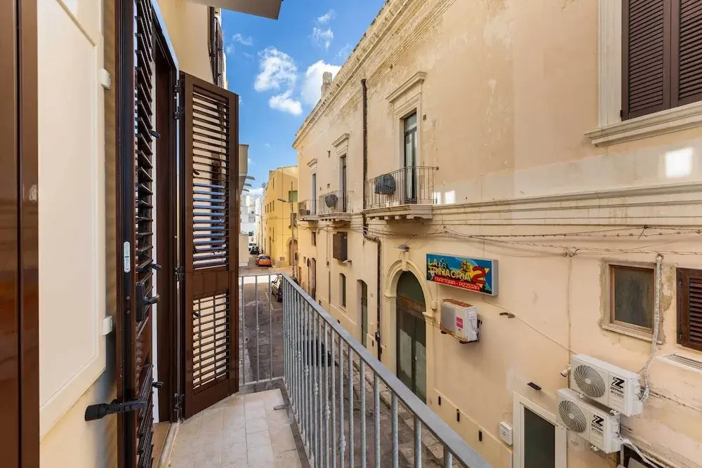 3709 Balconcino sul Rivellino by Barbarhouse