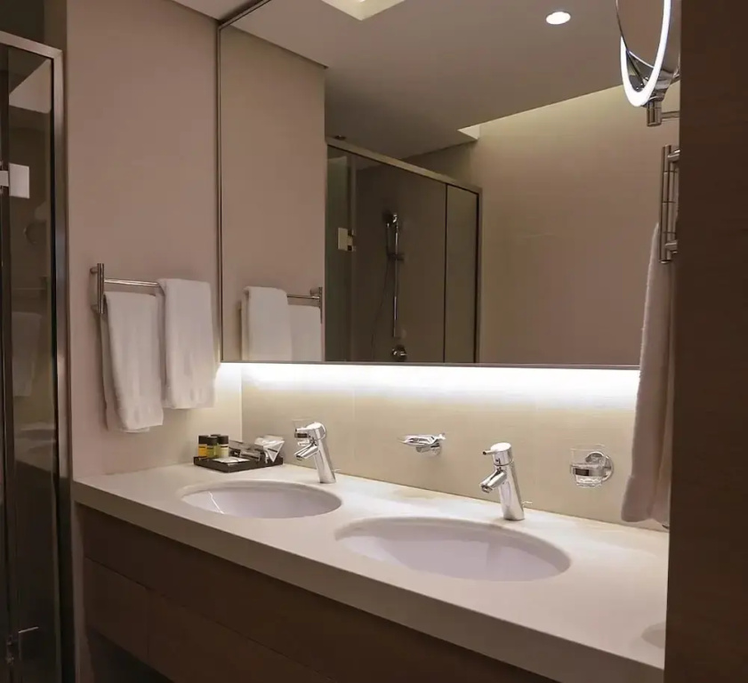 Superior Suite with balcony