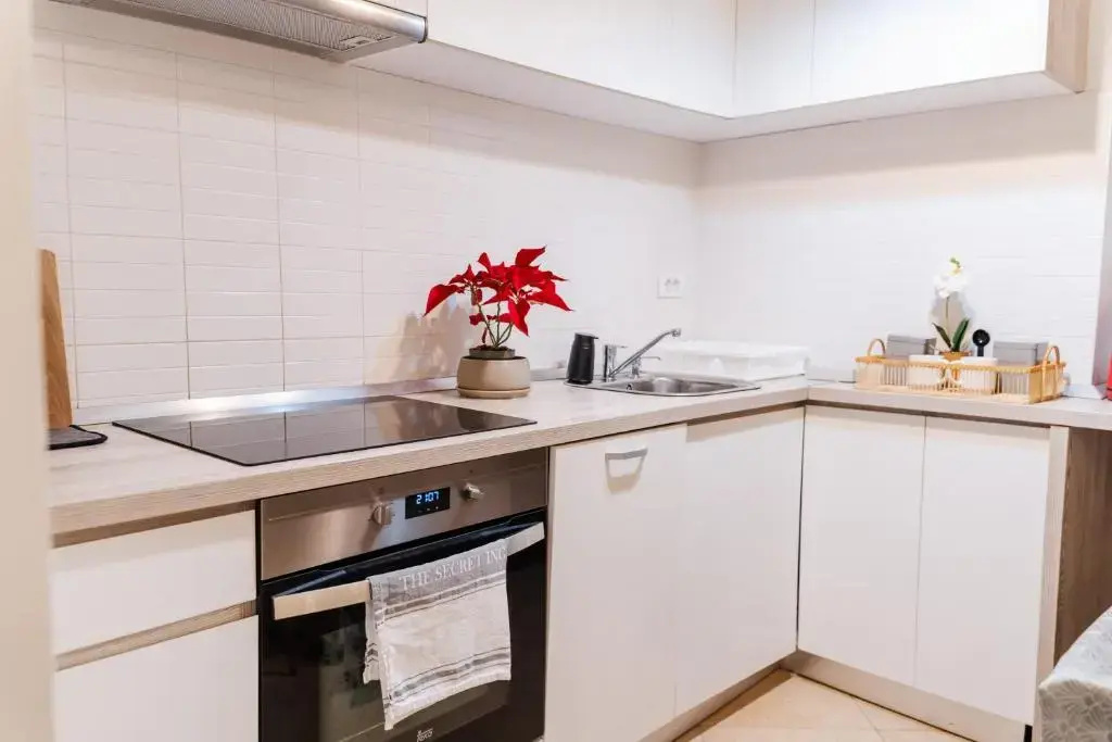 Central 700 square Fructus plaza - Eva apartment - фото 12