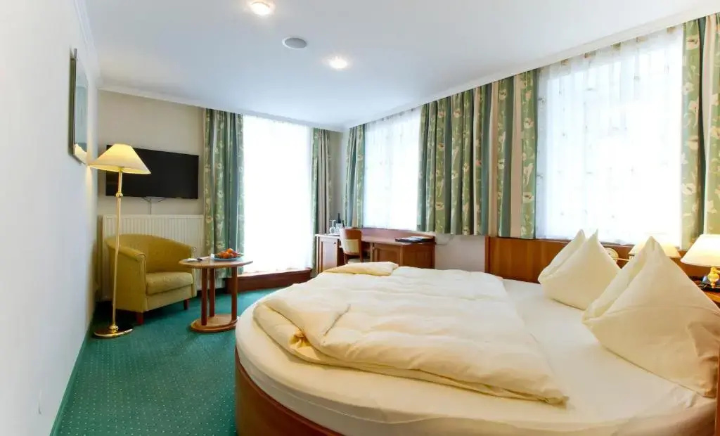 Seeboeckenhotel Zum Weissen Hirschen - Chambres