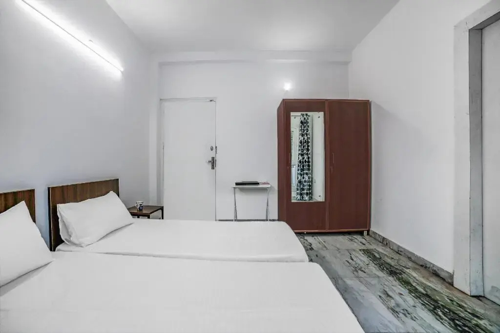 Shejal Residency by OYO Rooms