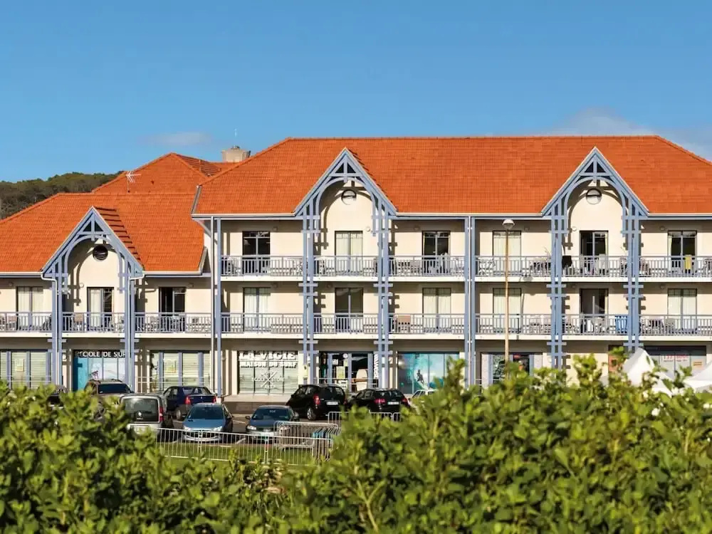 Apartment in Biscarrosse by the Beach