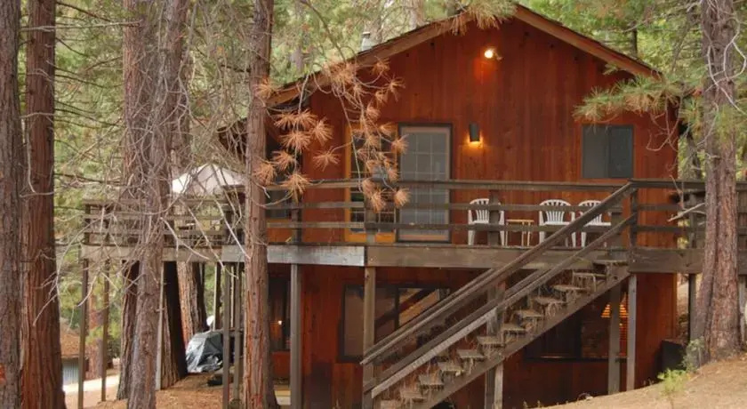 RedAwning Cabin #17B Tylers Bungalow