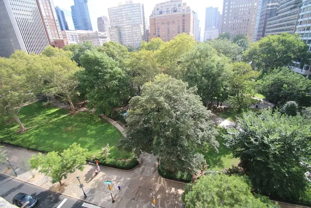 Renaissance Properties - 222 West Rittenhouse Square