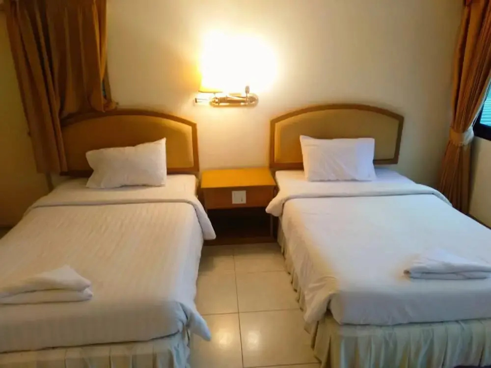 Deluxe Double room with balcony (twin beds)