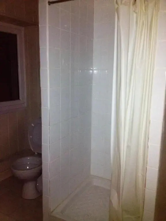 Afficher la photo 7 — gîte 4 pièces,6 couchages,centre ville Sancoins wifi gratuite,lave linge, lave vaisselle