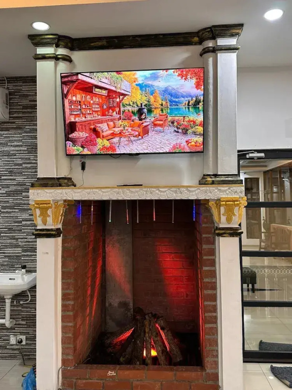 Maxwell Inn Luxury Hotel