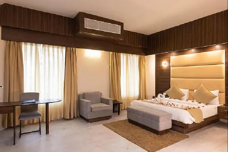 Premium Double room with balcony (full double bed)
