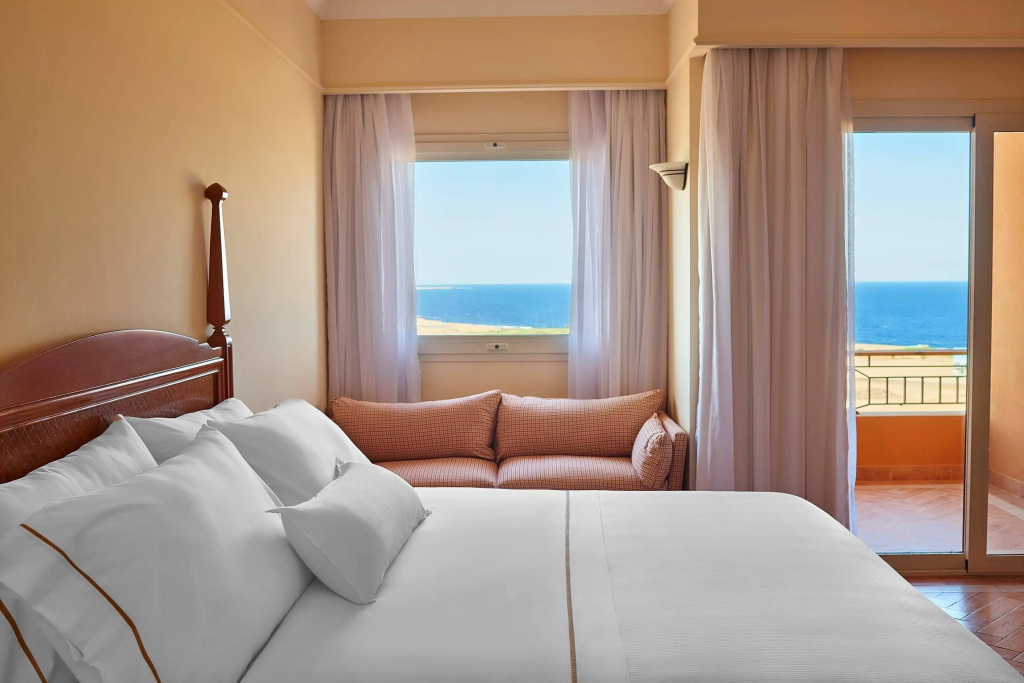 Отель The Cascades Golf Resort Spa and Thalasso в Хургаде