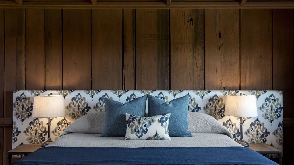 Luxury room