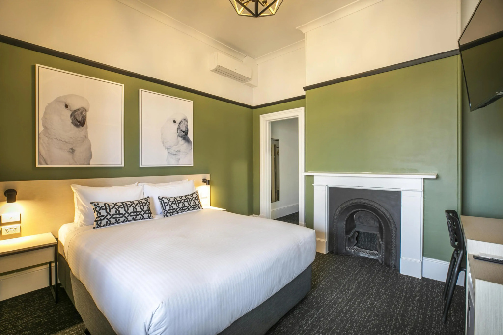 Double Studio (full double bed)