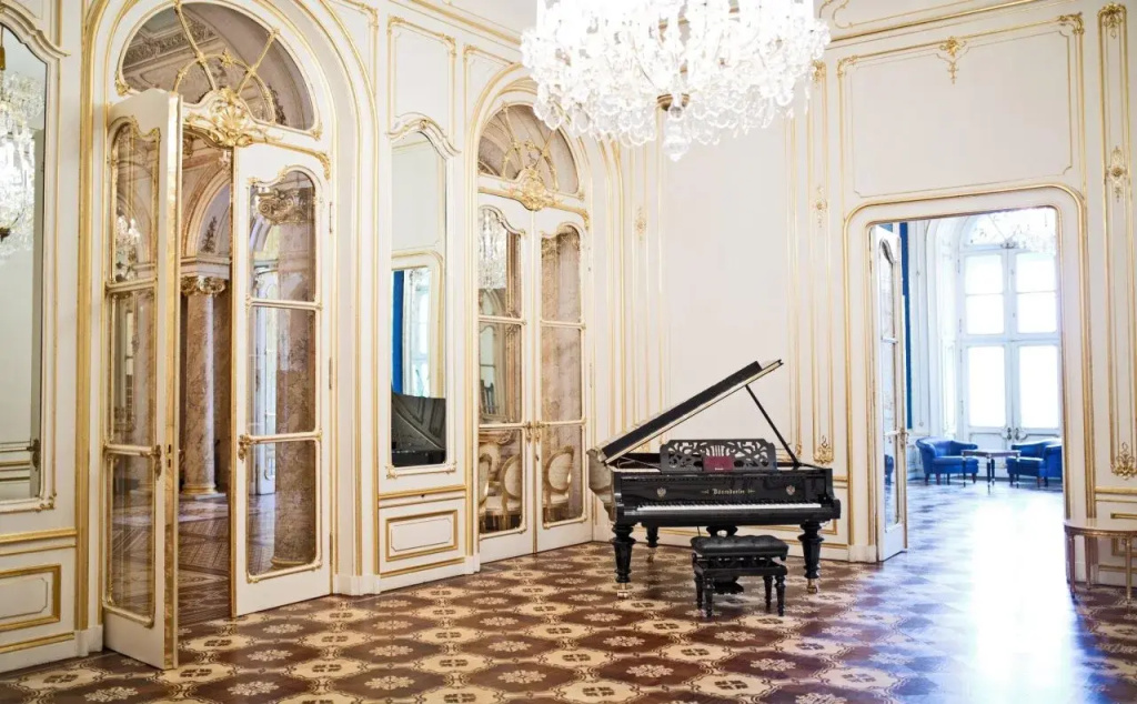 Palais Coburg — фото 2