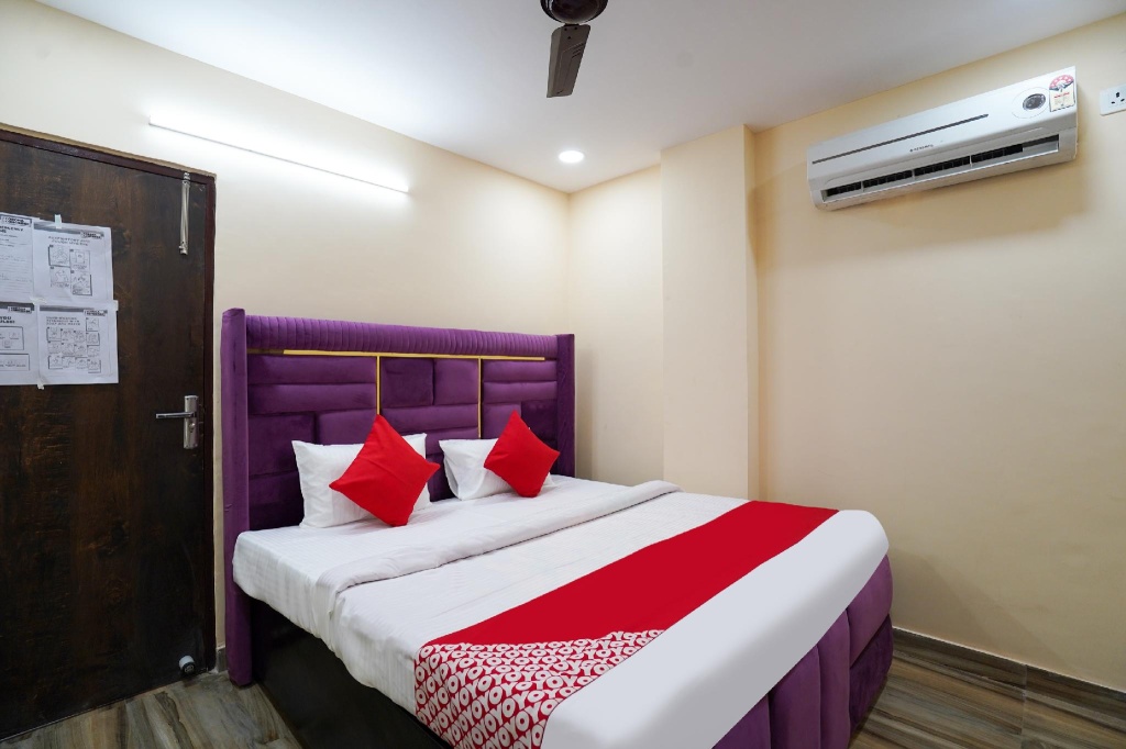 OYO Flagship 78737 Singh Empire Inn