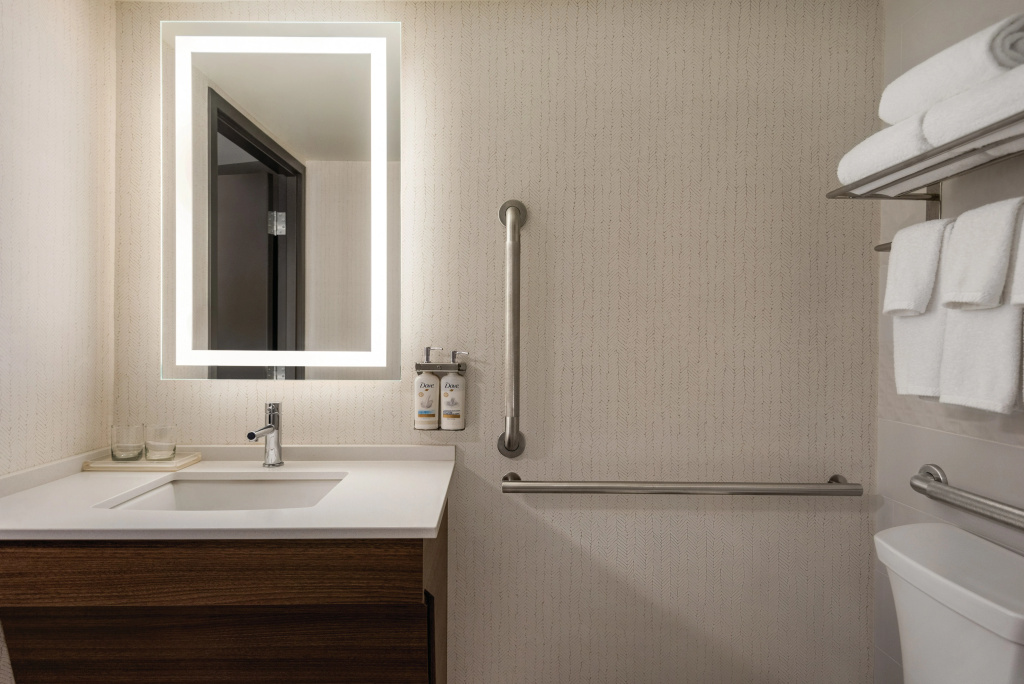 Holiday Inn & Suites Vancouver Downtown by IHG - Général