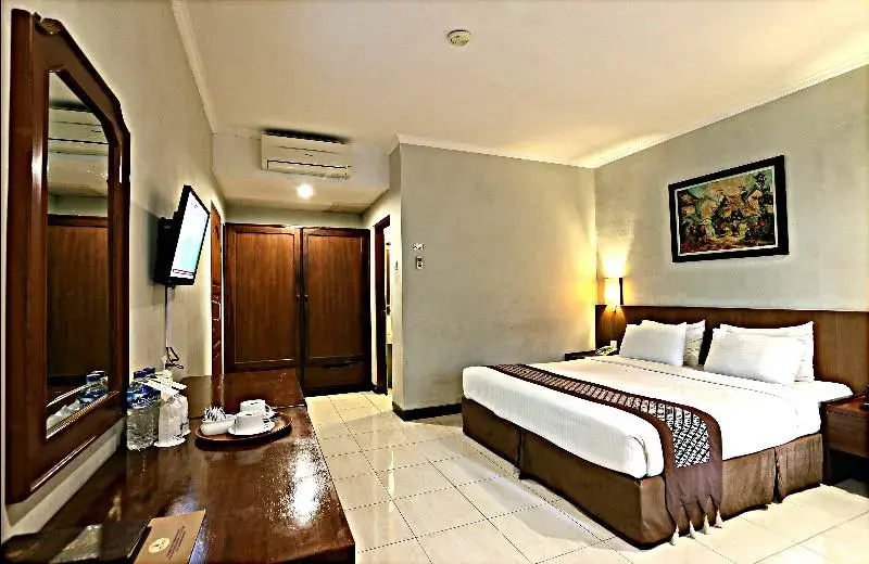 Cakra Kembang Hotel - Chambres