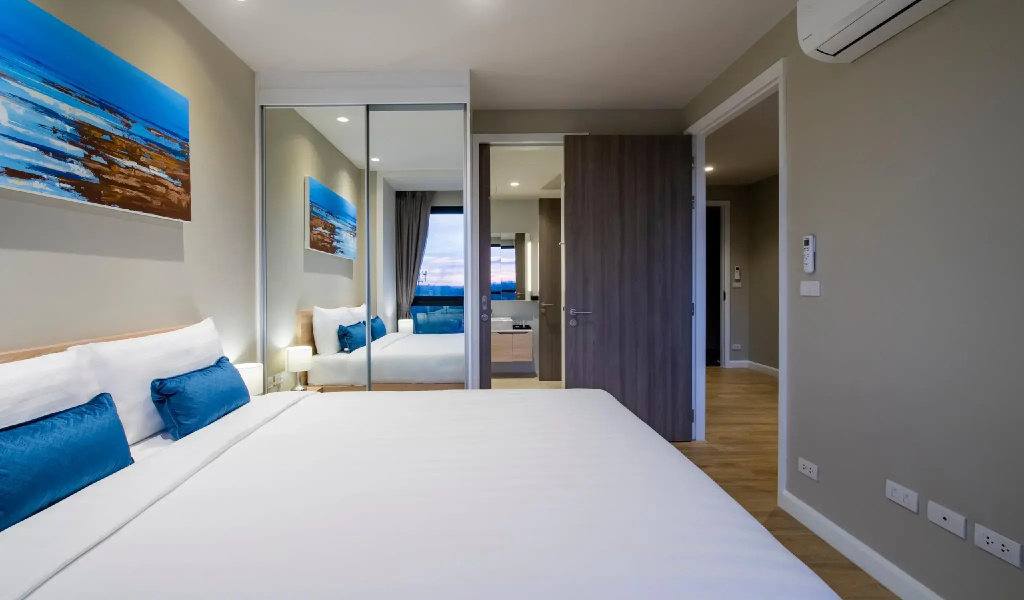 Double Junior Suite (full double bed)