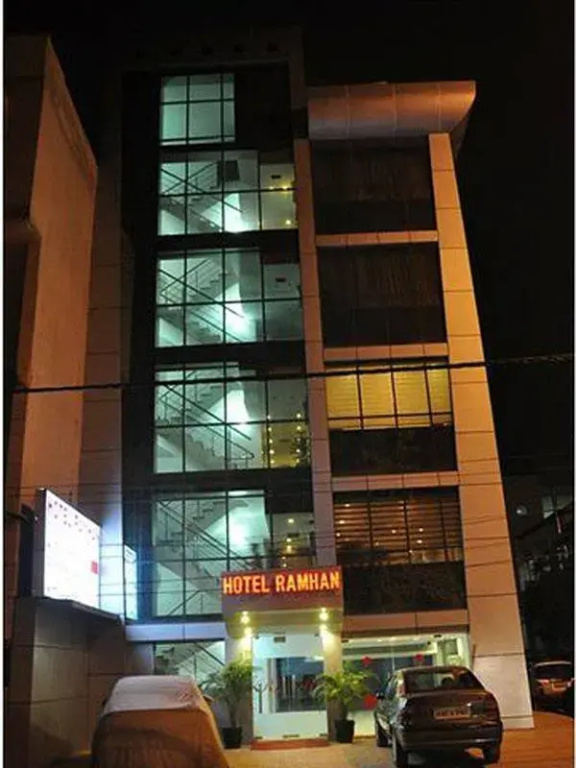 Capital O 980 Hotel Ramhan