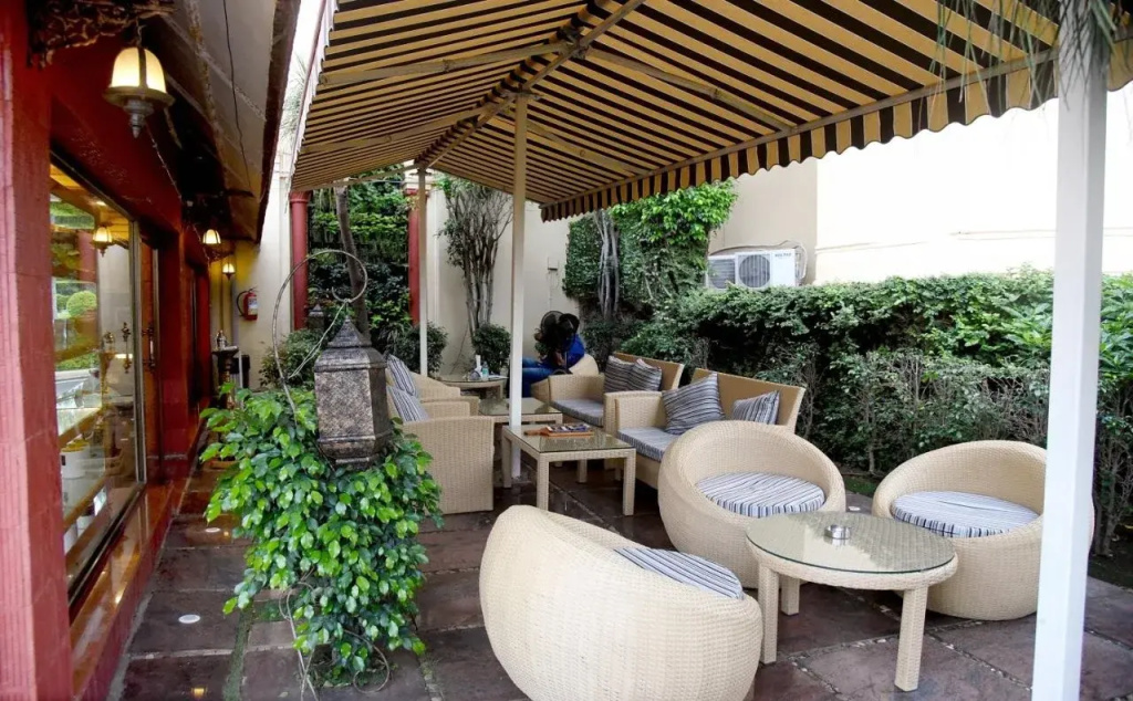 Balcony & Terrace