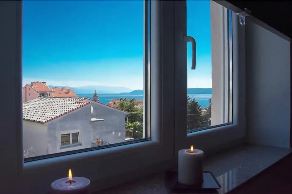 Balcony & Terrace