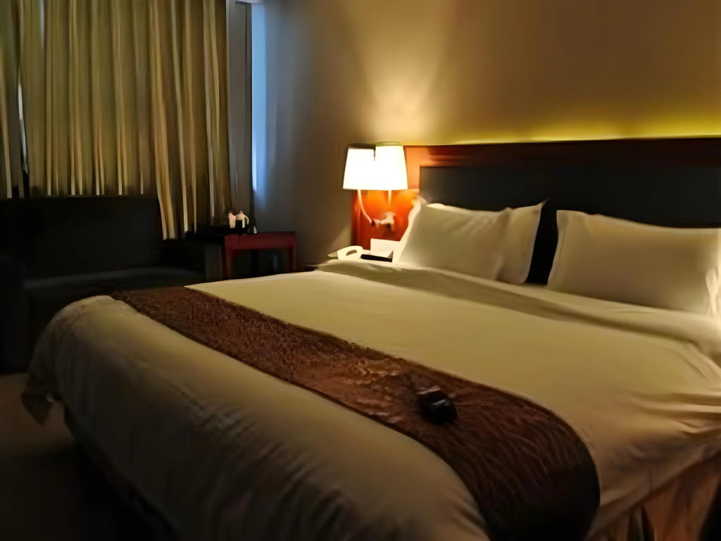 Guangna Hotel — 4