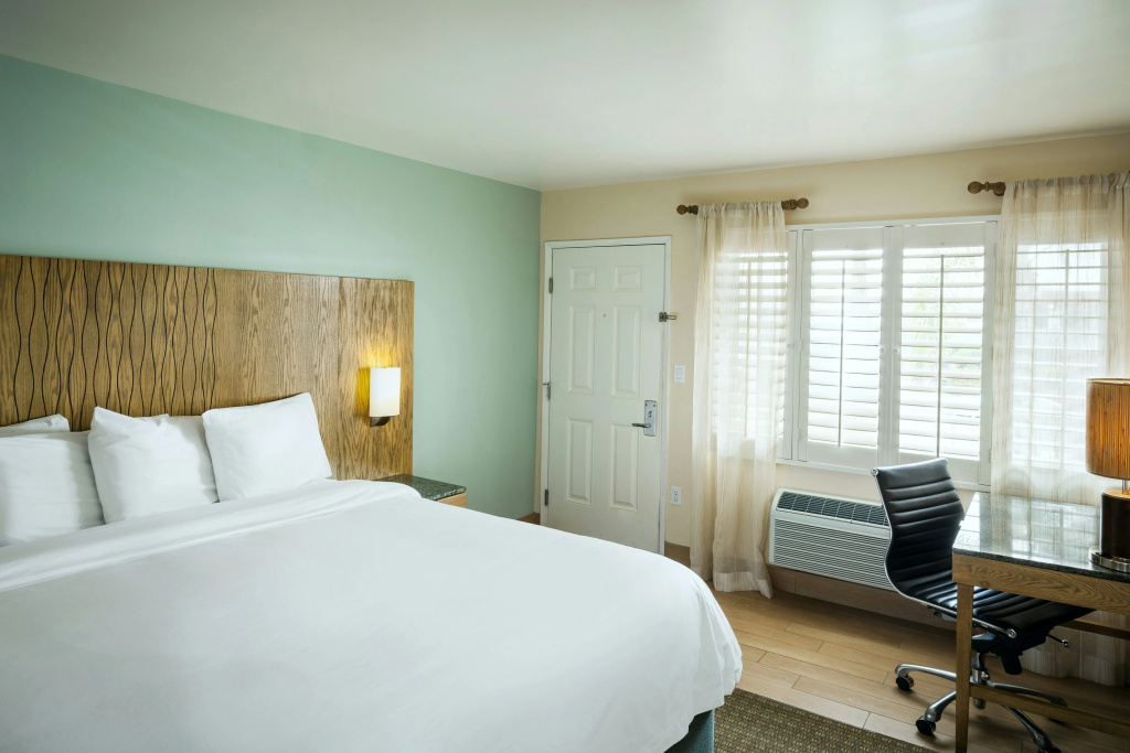 PB Surf Beachside Inn — 2
