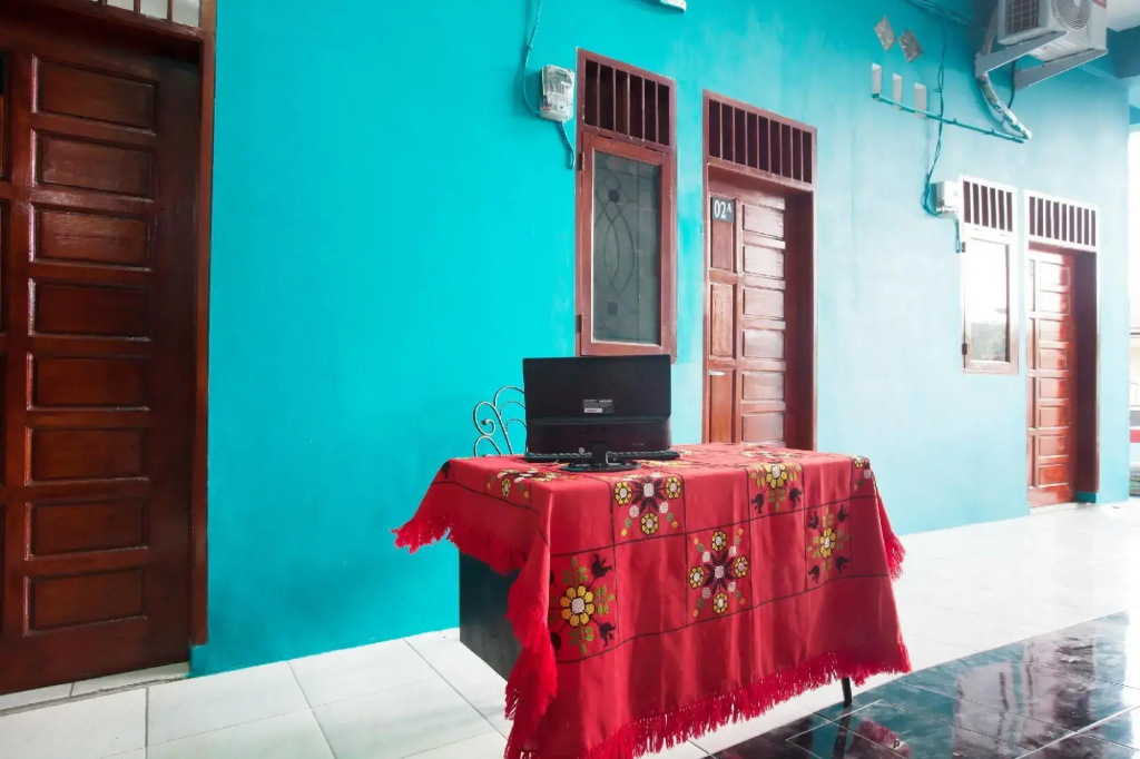 Spot on 2926 Penginapan Sariah Basamo