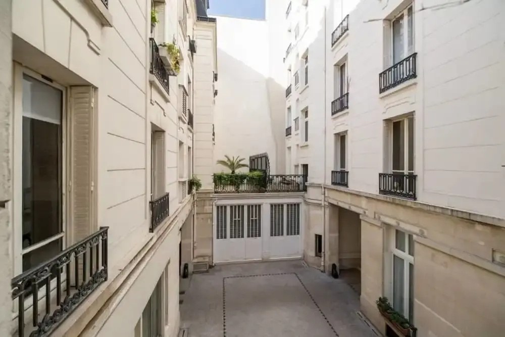Amazing and Modern Flat for 6 in Le Marais