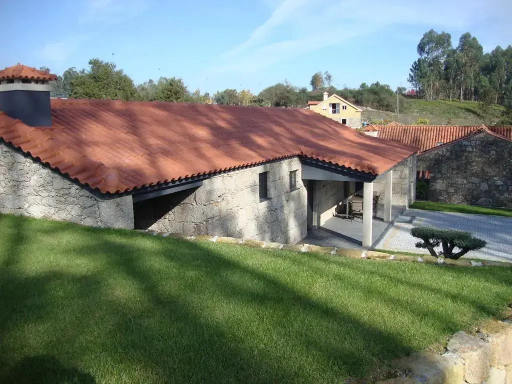 3 Bedrooms Cottage