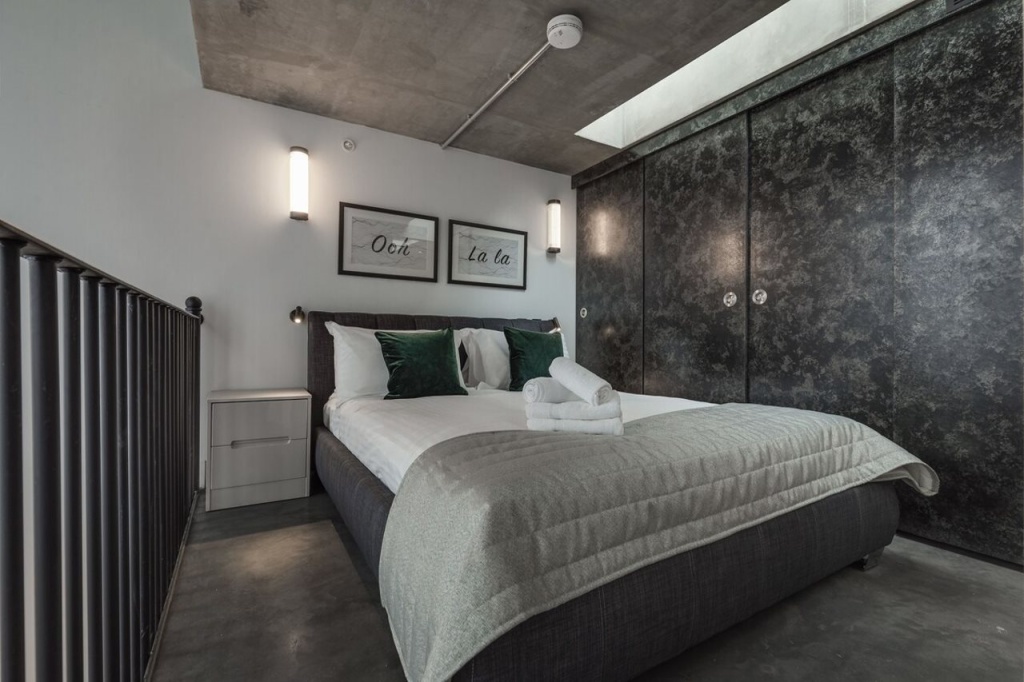 Отель Soho Lofts by Q Apartments в Лондоне