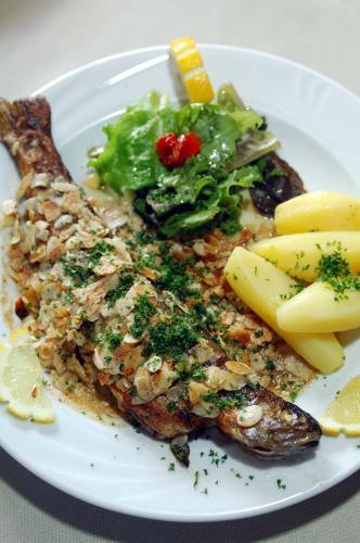 Hotel-Restaurant Bonhomme by null