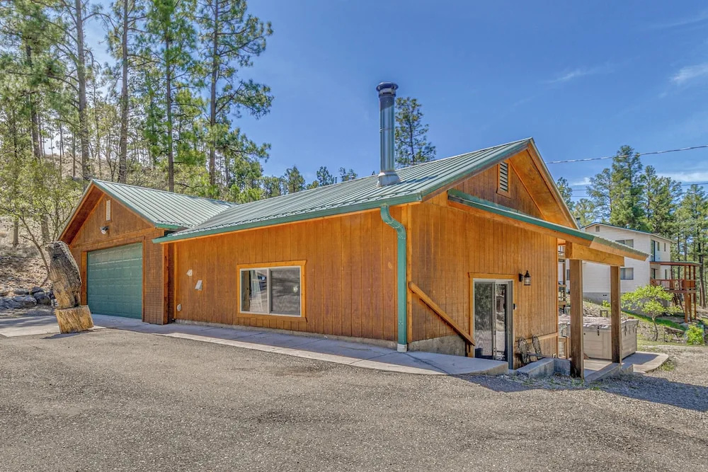 Great for Couples! Extended-stay Studio in Ruidoso