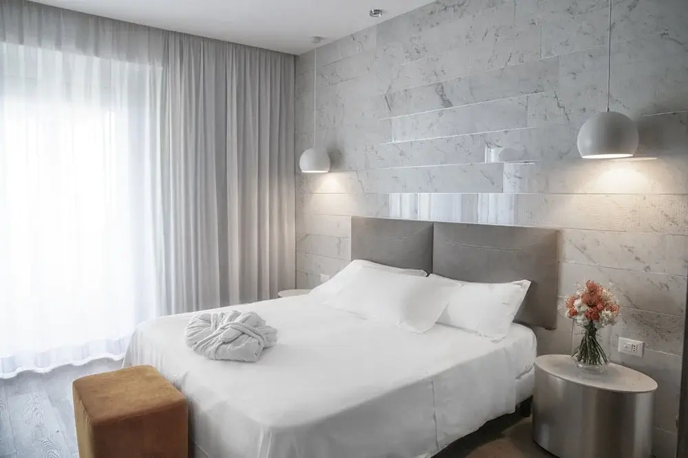 Deluxe Suite with balcony and with sea view