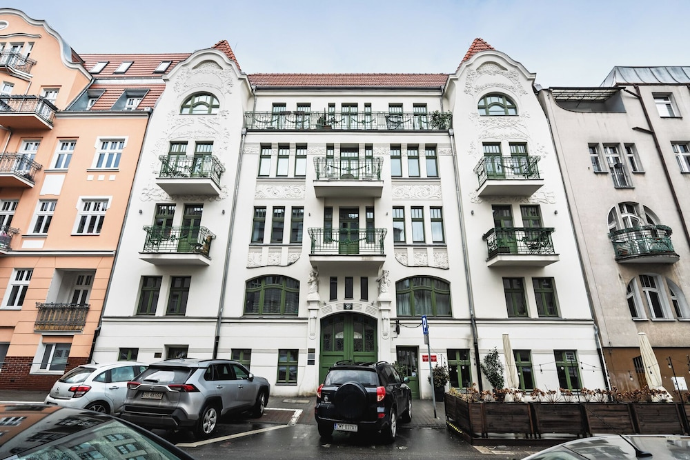 RentPlanet - Apartament Poznańska