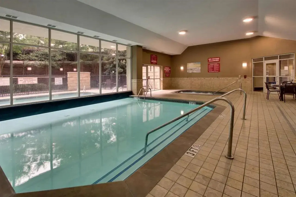 Drury Inn & Suites Charlotte Northlake - Général