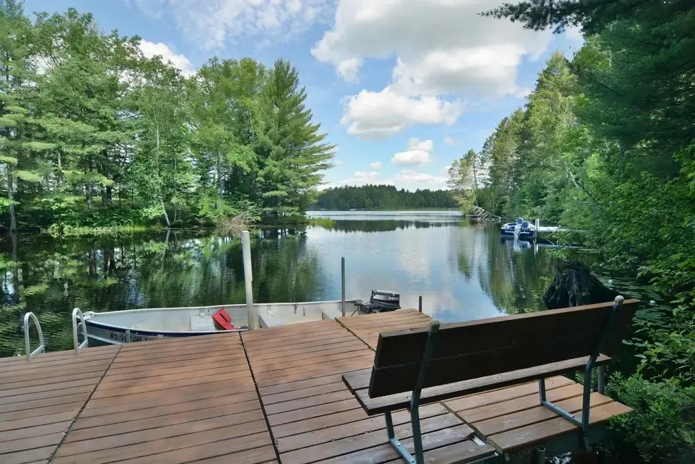Cascade 3 Bedrooms 2.5 Bathrooms Condo