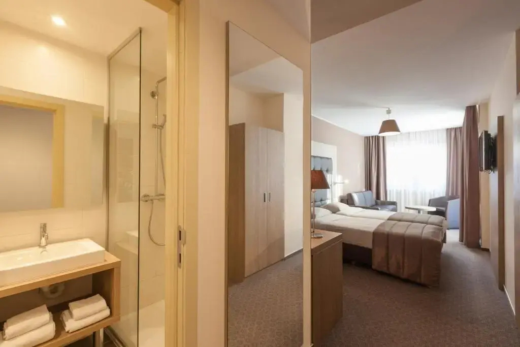 Superior Double room (full double bed)