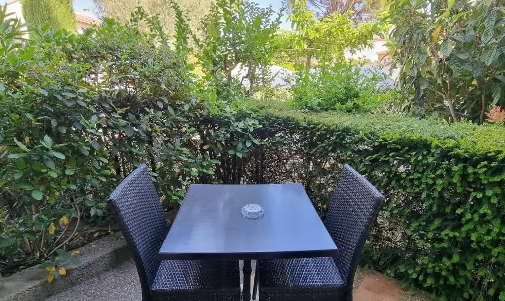 Le Pradet Hotel - Chambres