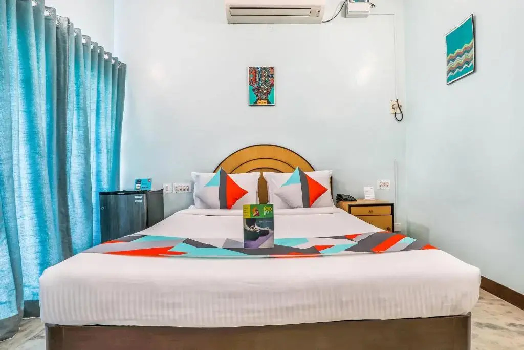 FabExpress Santhi Inn - Chambres