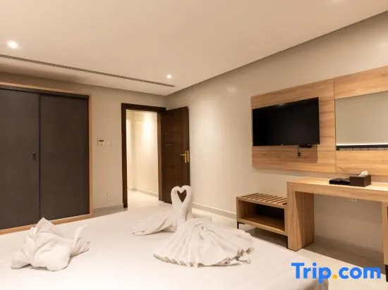 1 Bedroom Deluxe Apartment