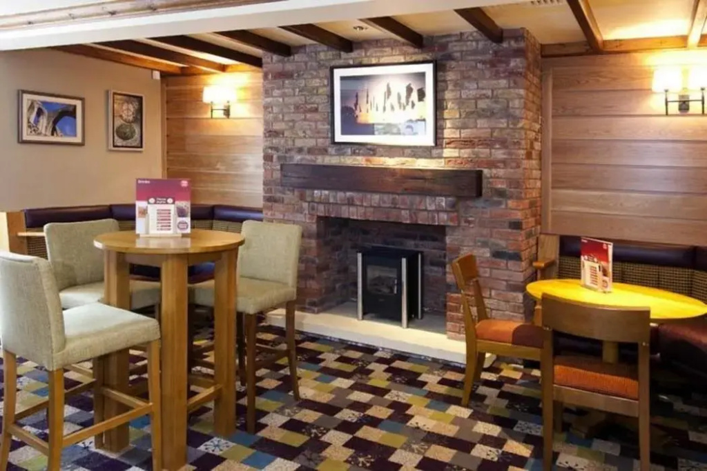 Premier Inn Glastonbury - Chambres