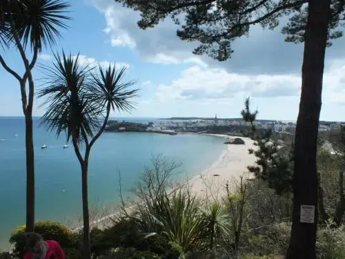 Beach & Waterfront