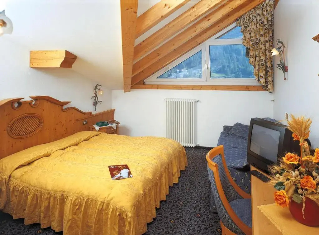 Economy room