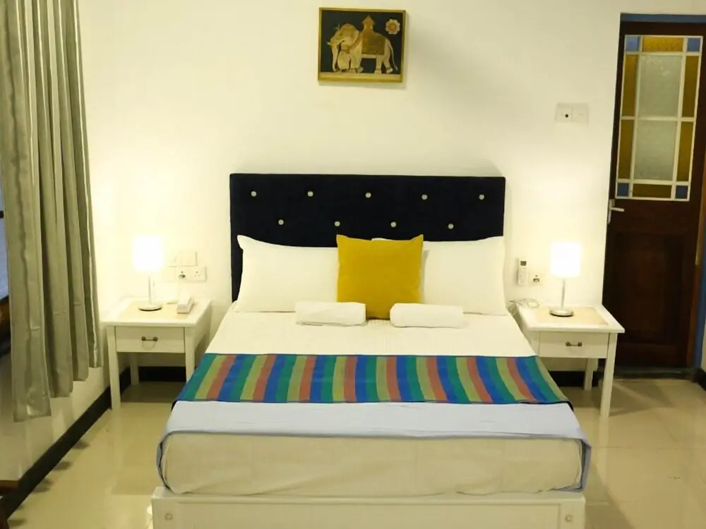 Premium Double room (full double bed)