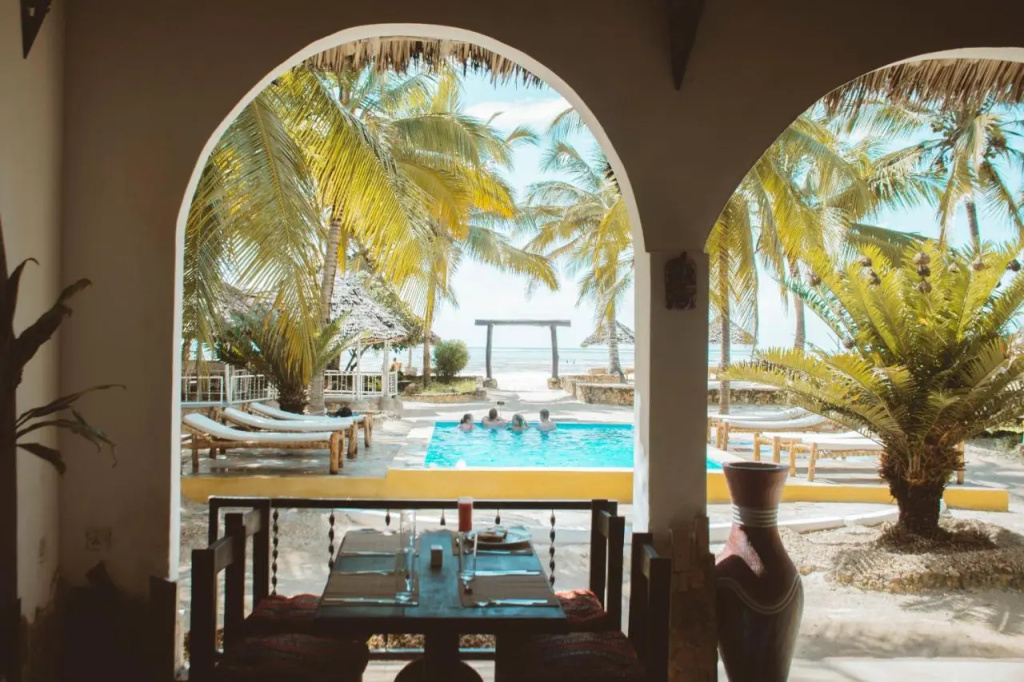 Mambo Ocean Resort